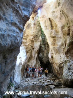 avakas gorge walk